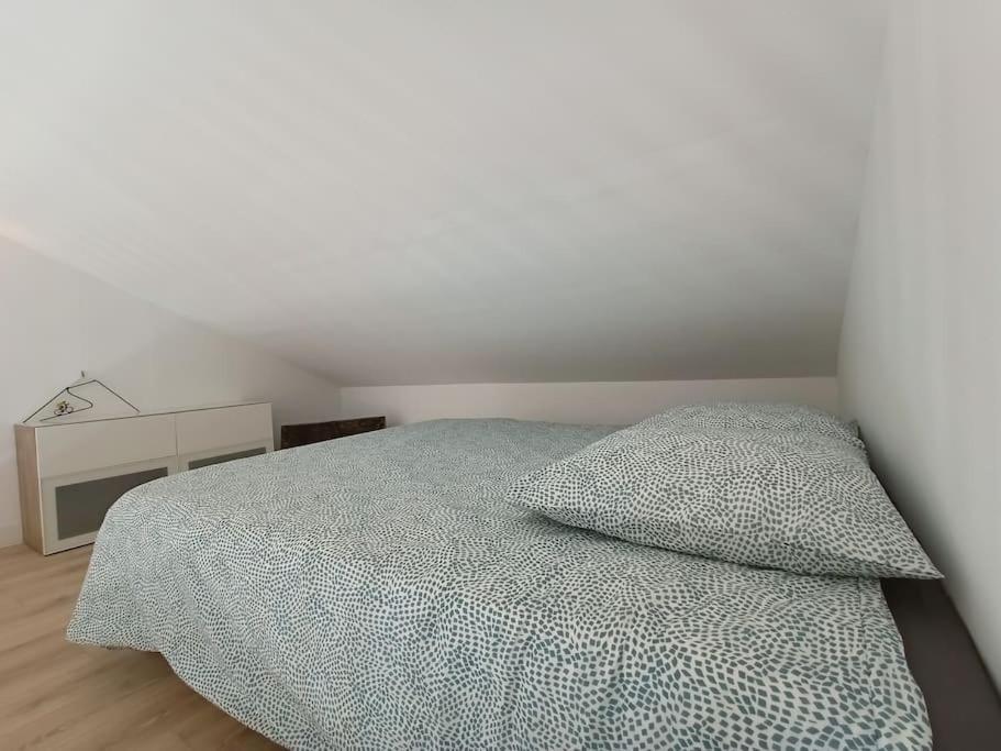 Gite De Charme Avec Jacuzzi Face Au Mont Ventoux Crestet المظهر الخارجي الصورة